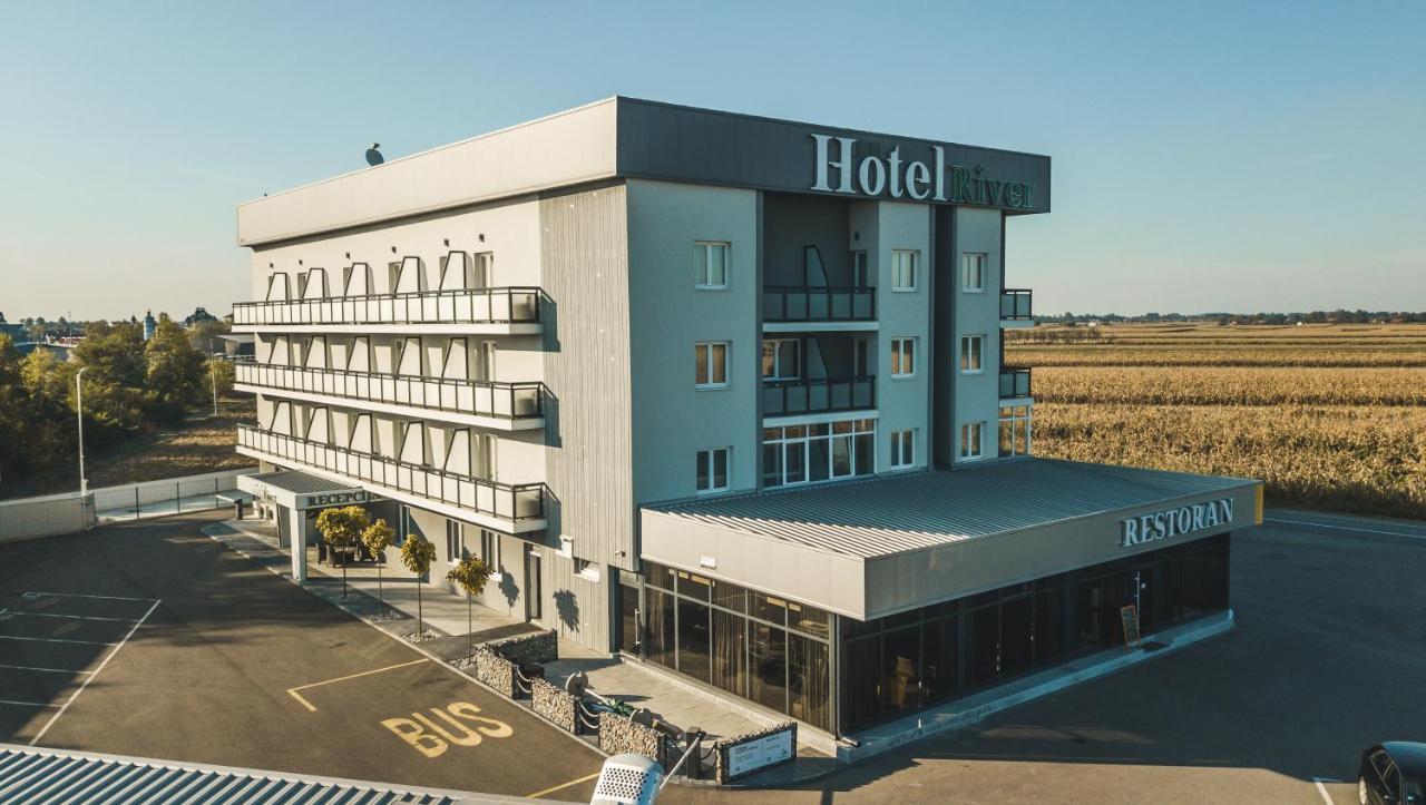 Hotel River บิเยลยินา ภายนอก รูปภาพ