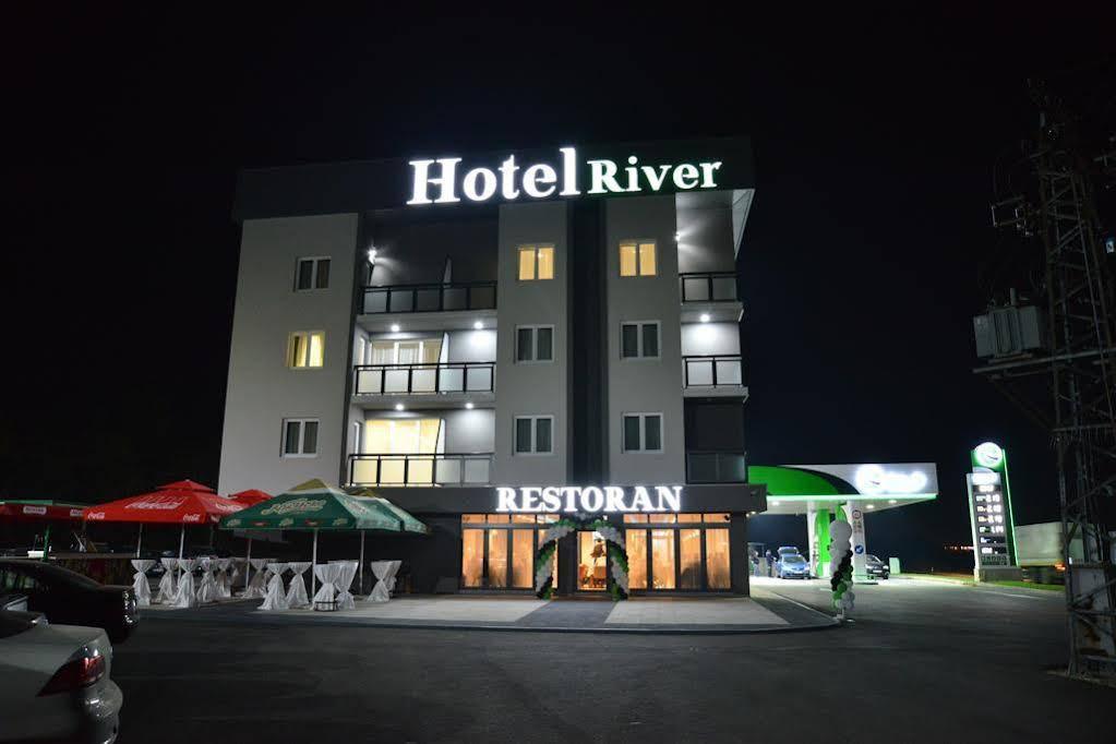 Hotel River บิเยลยินา ภายนอก รูปภาพ